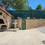 Oasis Jakuzzi&swimming Pool
