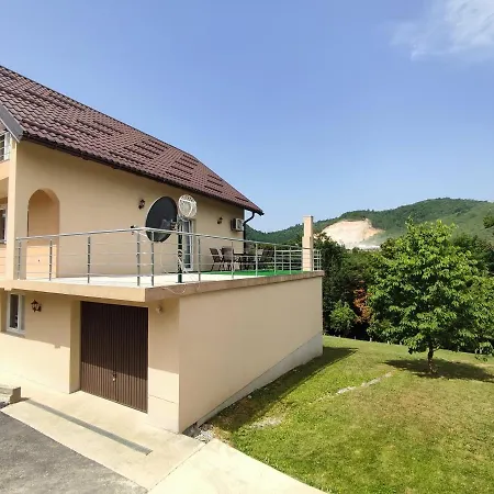 Oasis With Pool Sarajevo