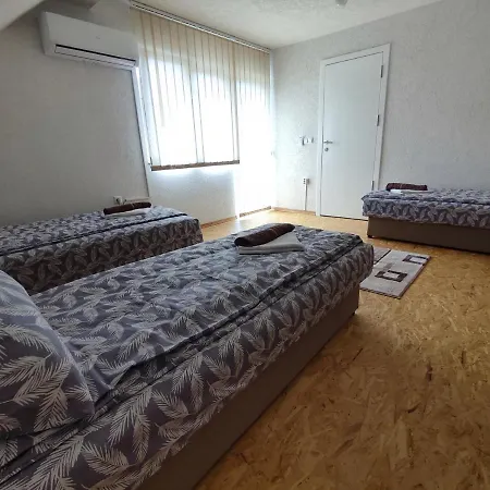 Oasis With Pool וילה *