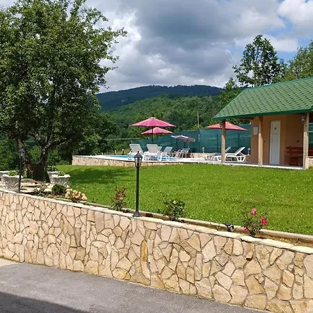 Oasis With Pool *