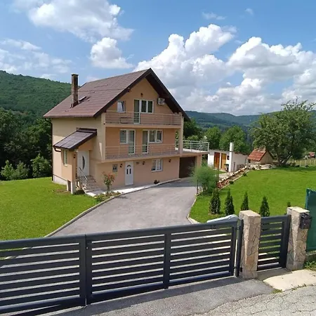 Oasis With Pool Sarajevo