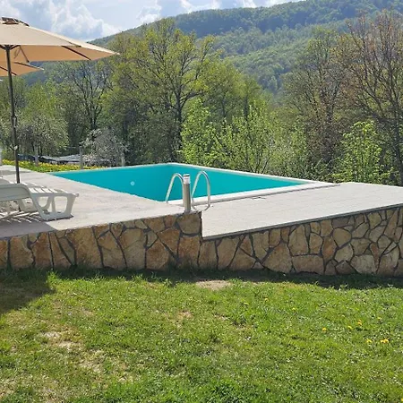 Villa Oasis With Pool