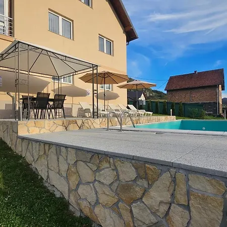 Oasis Jakuzzi&swimming Pool Villa