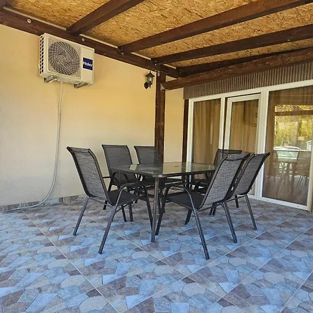 Oasis Jakuzzi&swimming Pool Villa *