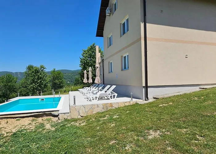 别墅 Villa Green Oasis Jakuzzi&Swimming Pool *